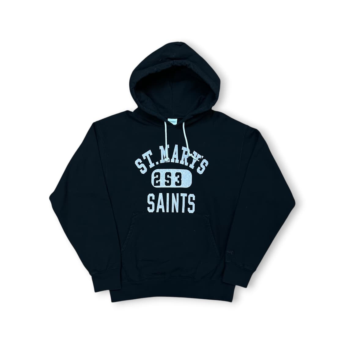 아웃스탠딩 후드티 상품이미지1