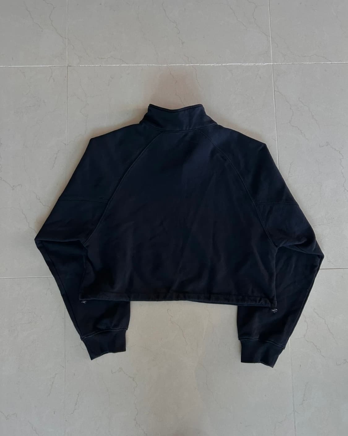 인사일런스 SLNC 1994 크롭 반집업 맨투맨 네이비 상품이미지2