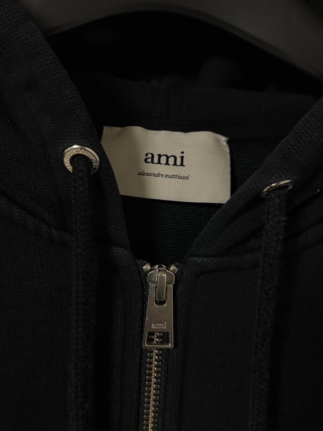 아미 스몰로고 하트 자수 후드집업 블랙 상품이미지3