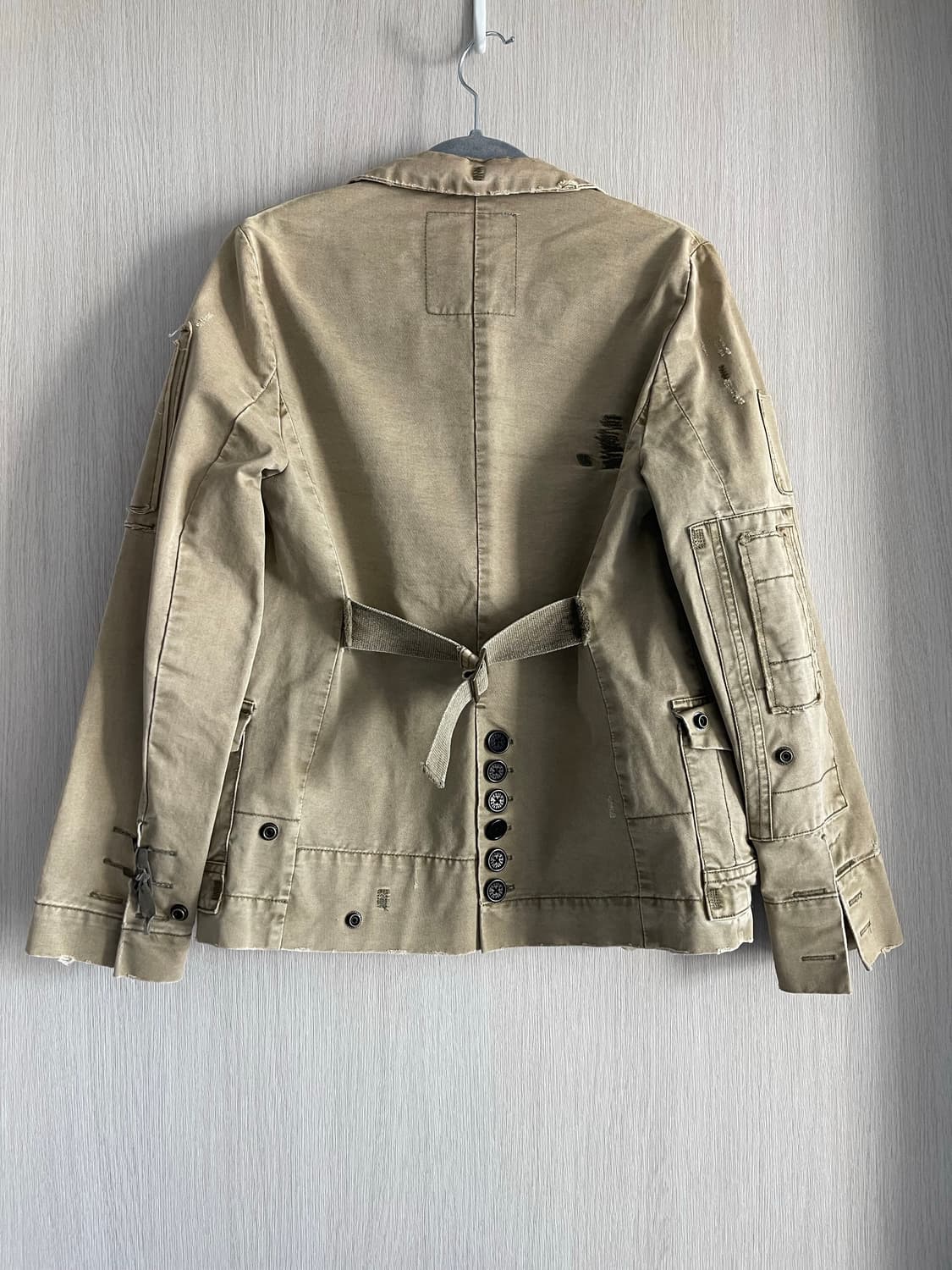 쟈딕앤볼테르 카키색 미리터리 스타일 여성 자켓 상품이미지3
