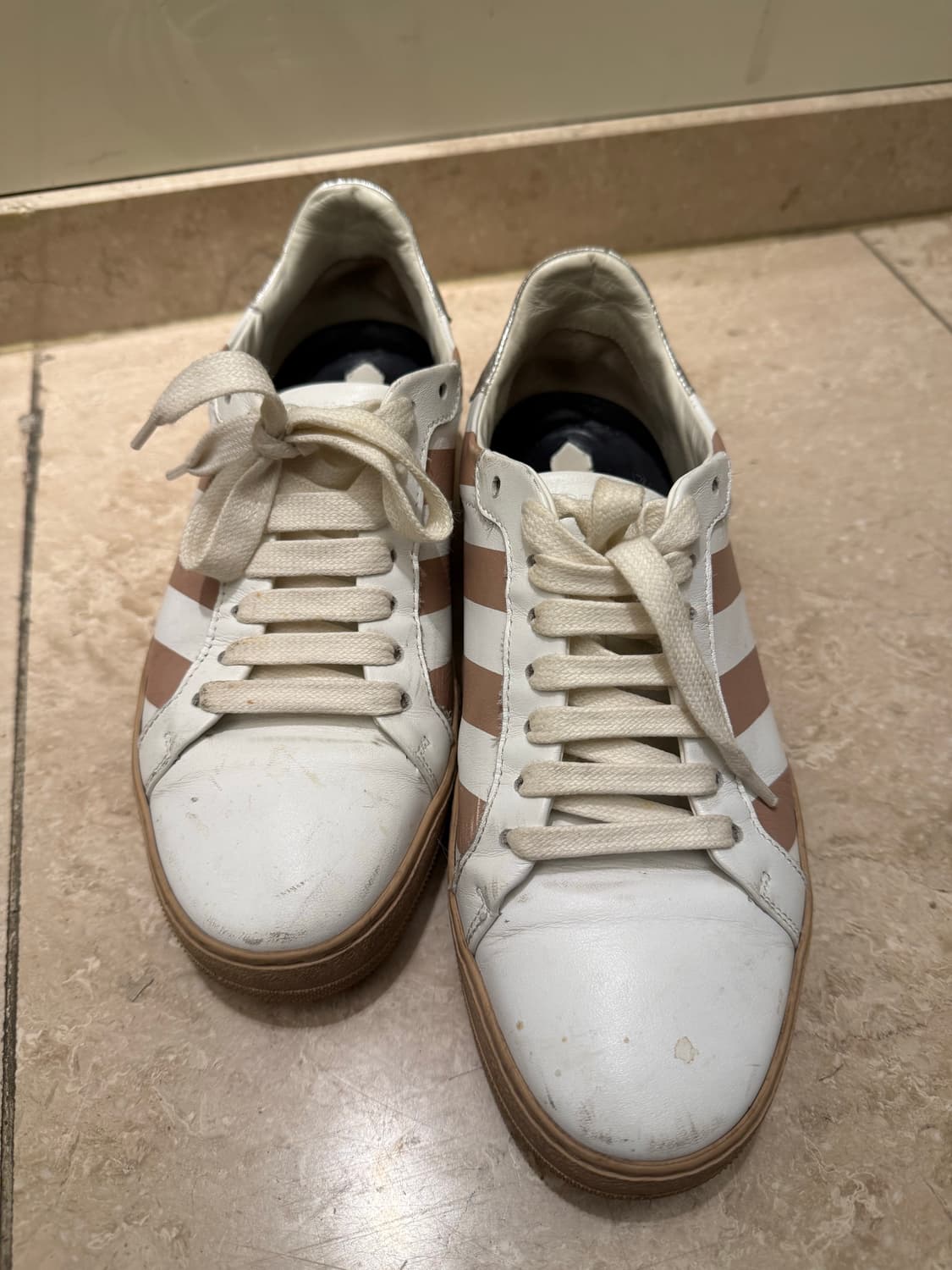 Off-White 스니커즈 36 오프화이트 플랫슈즈 운동화 240 상품이미지1