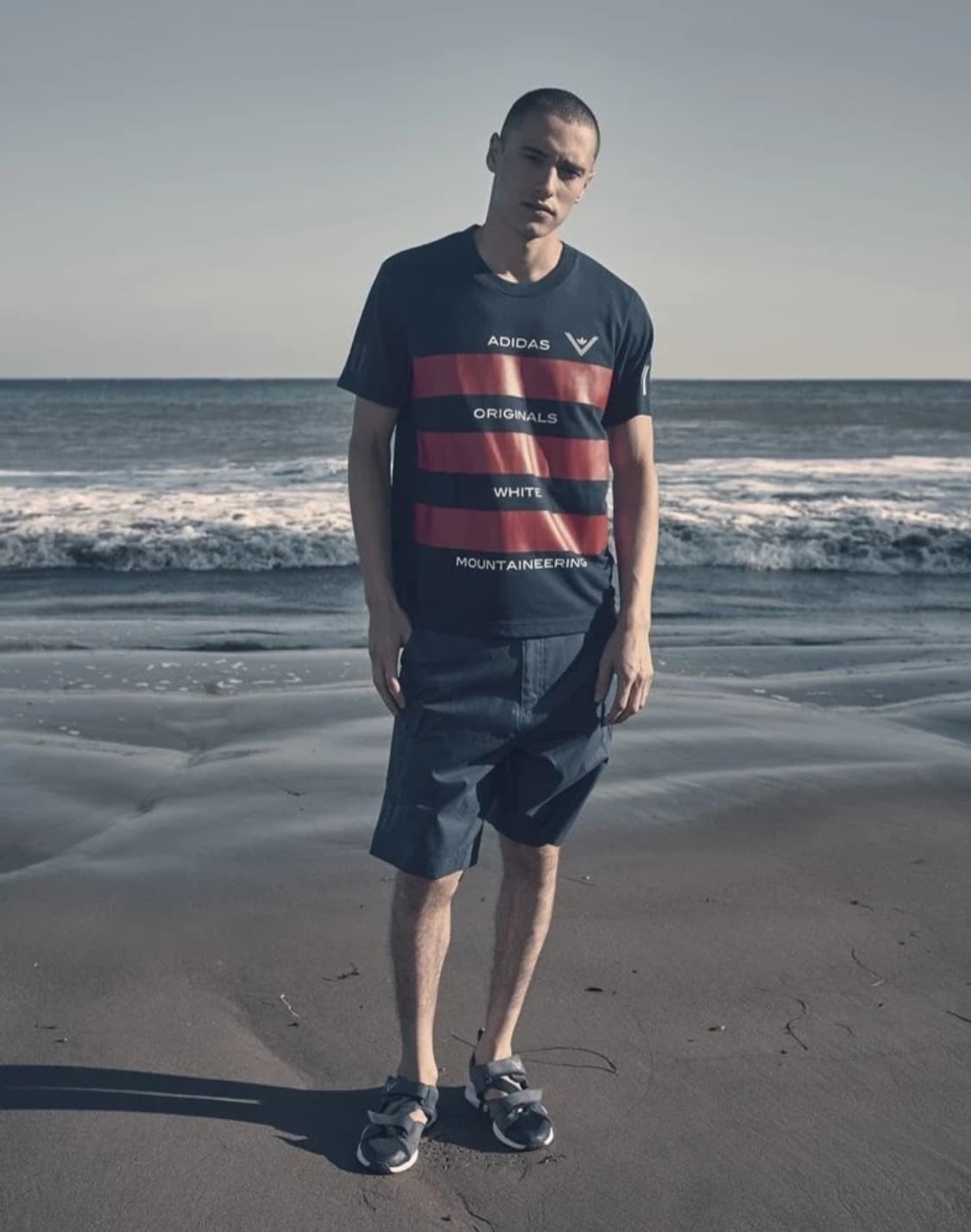 Adidas original 반팔티 상품이미지1