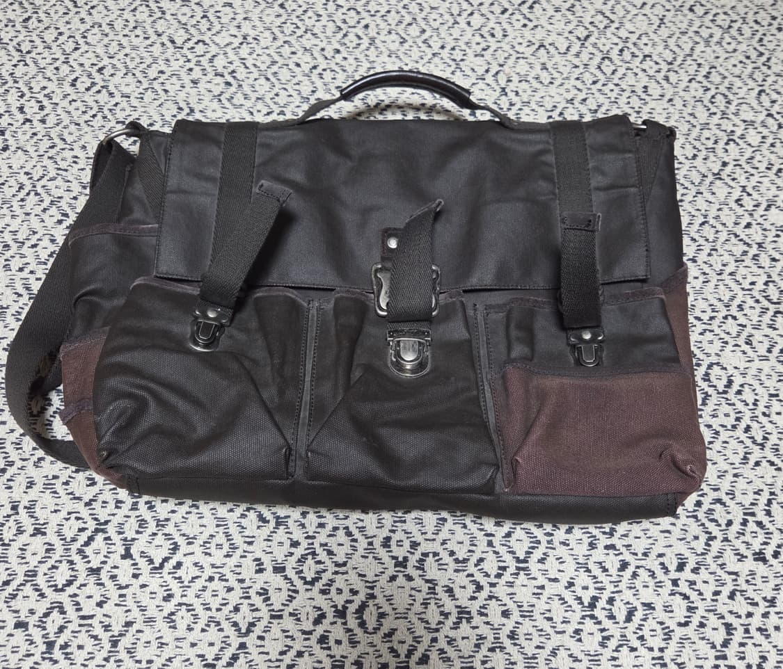 캘빈클라인 왁스코팅 빈티지 크로스백 상품이미지5