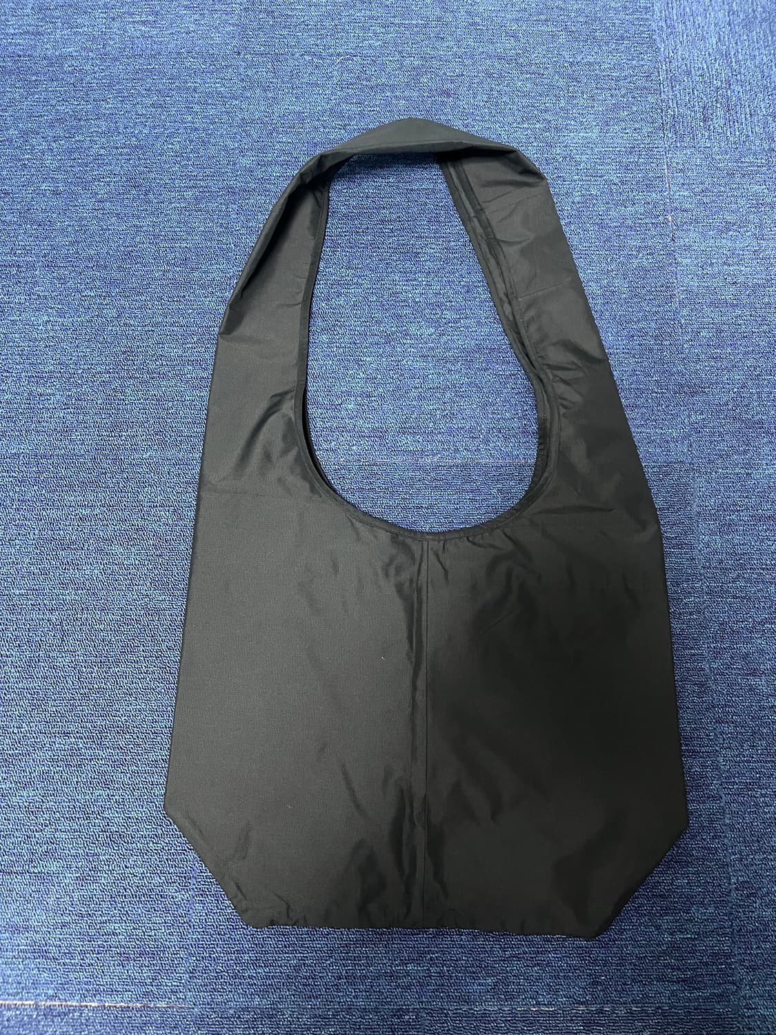 로아 하이킹 숄더백 상품이미지2