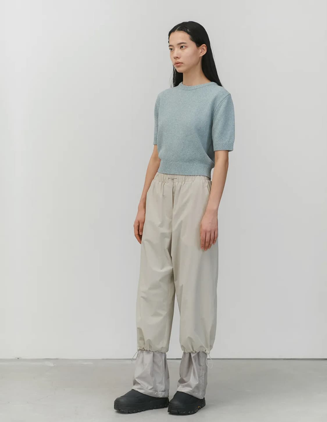 아모멘토 드로우스트링 레이어드 팬츠 그레이베이지 상품이미지3