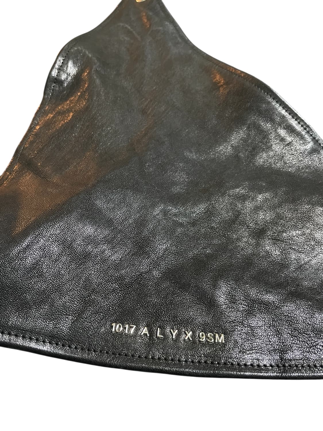 Alyx 레더 반다나 메탈 레터링 상품이미지3