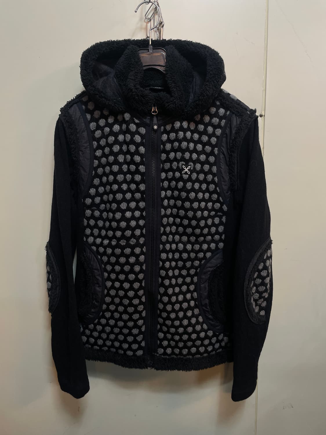 몬츄라 후리스 상품이미지1