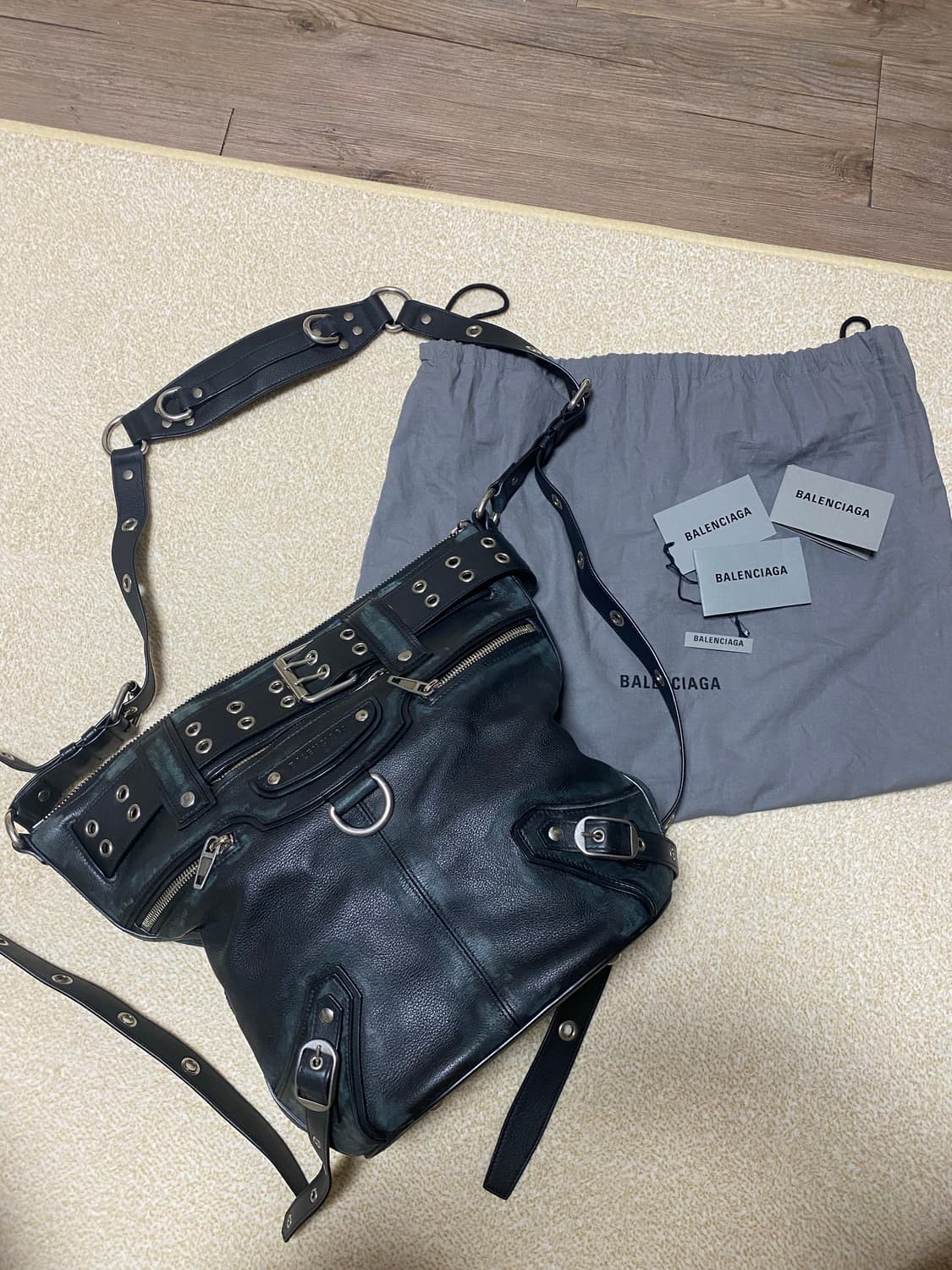 발렌시아가 Emo Bag 상품이미지3