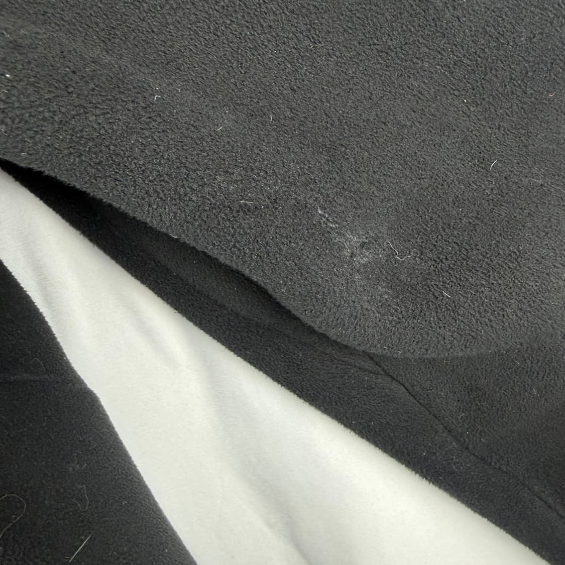 110) 데상트 아우디 스위스 스키 플리스 후드집업 블랙 상품이미지7