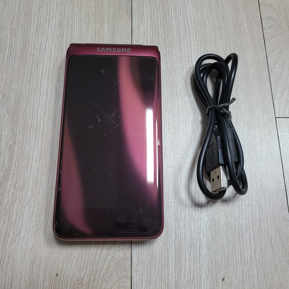 삼성 갤럭시폴더2 16기가 sm-g160n 상품이미지1