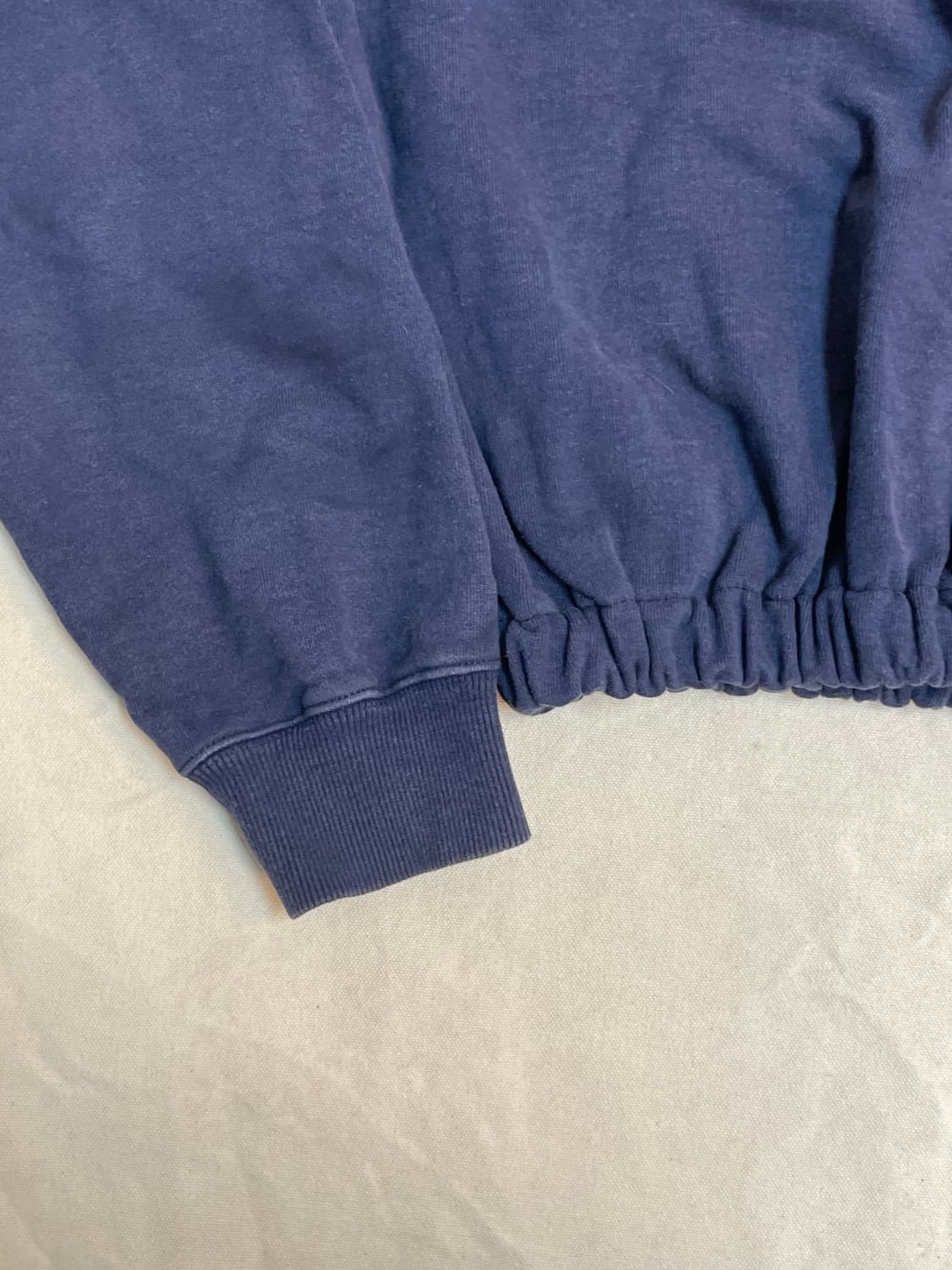 디스이즈네버댓 크롭 맨투맨 상품이미지3