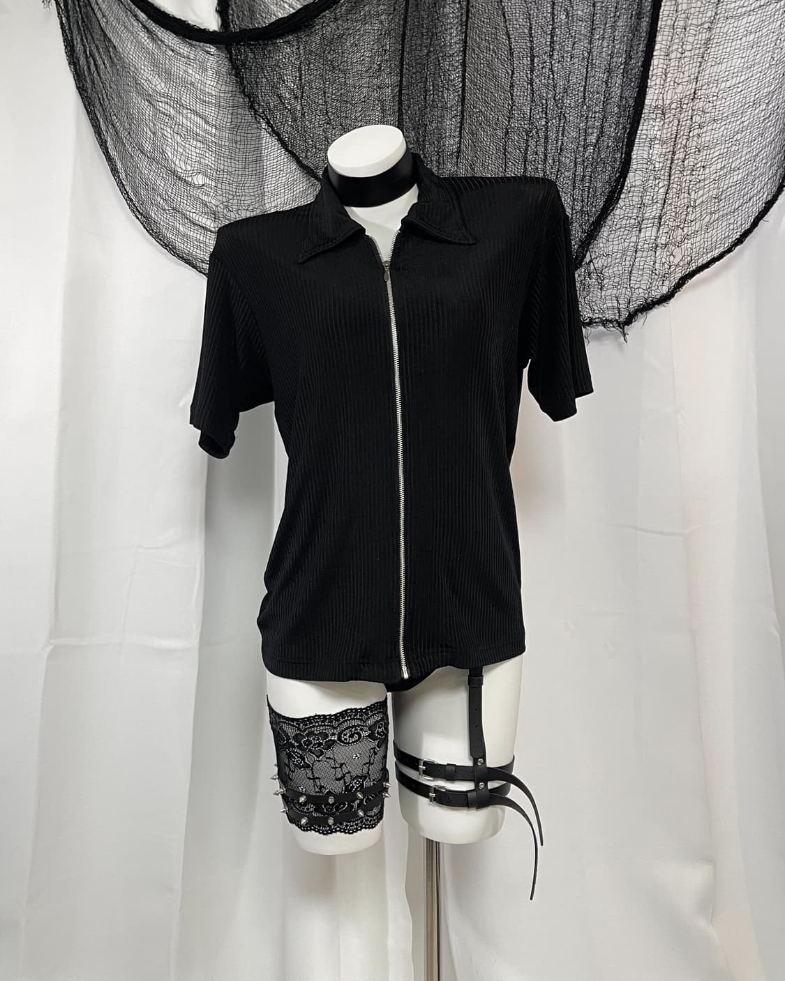 black zip-up 상품이미지1