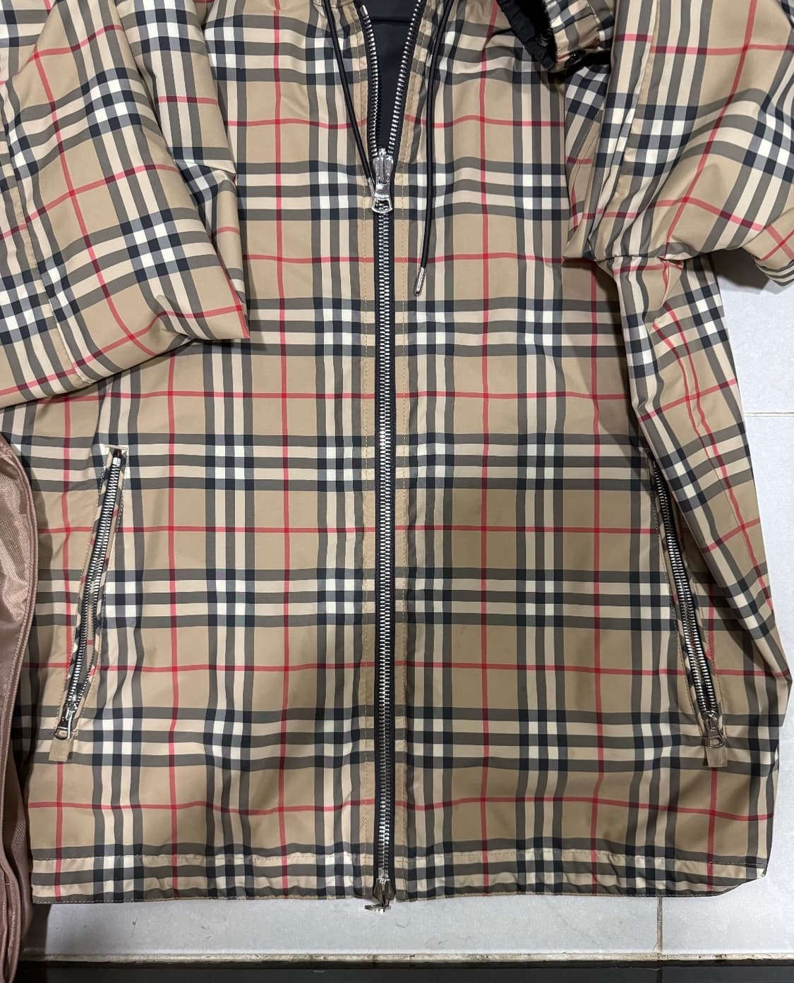 [당일출고,S사이즈] 버버리 리버시블 바람막이 자켓 상품이미지3