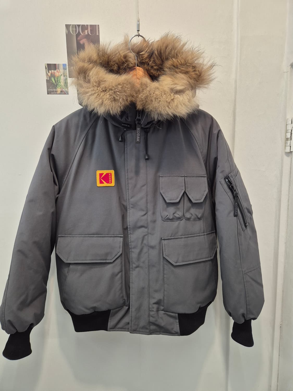 코닥의 따뜻한 회색 다운 패딩 90
 상품이미지1