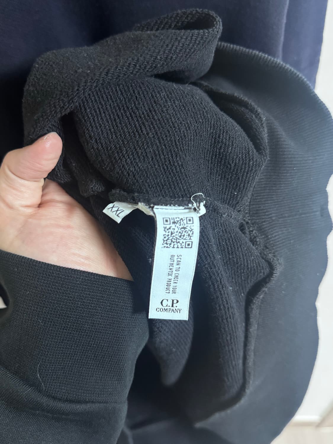 C.P. 컴퍼니 블랙 맨투맨  사이즈 2XL 상품이미지6