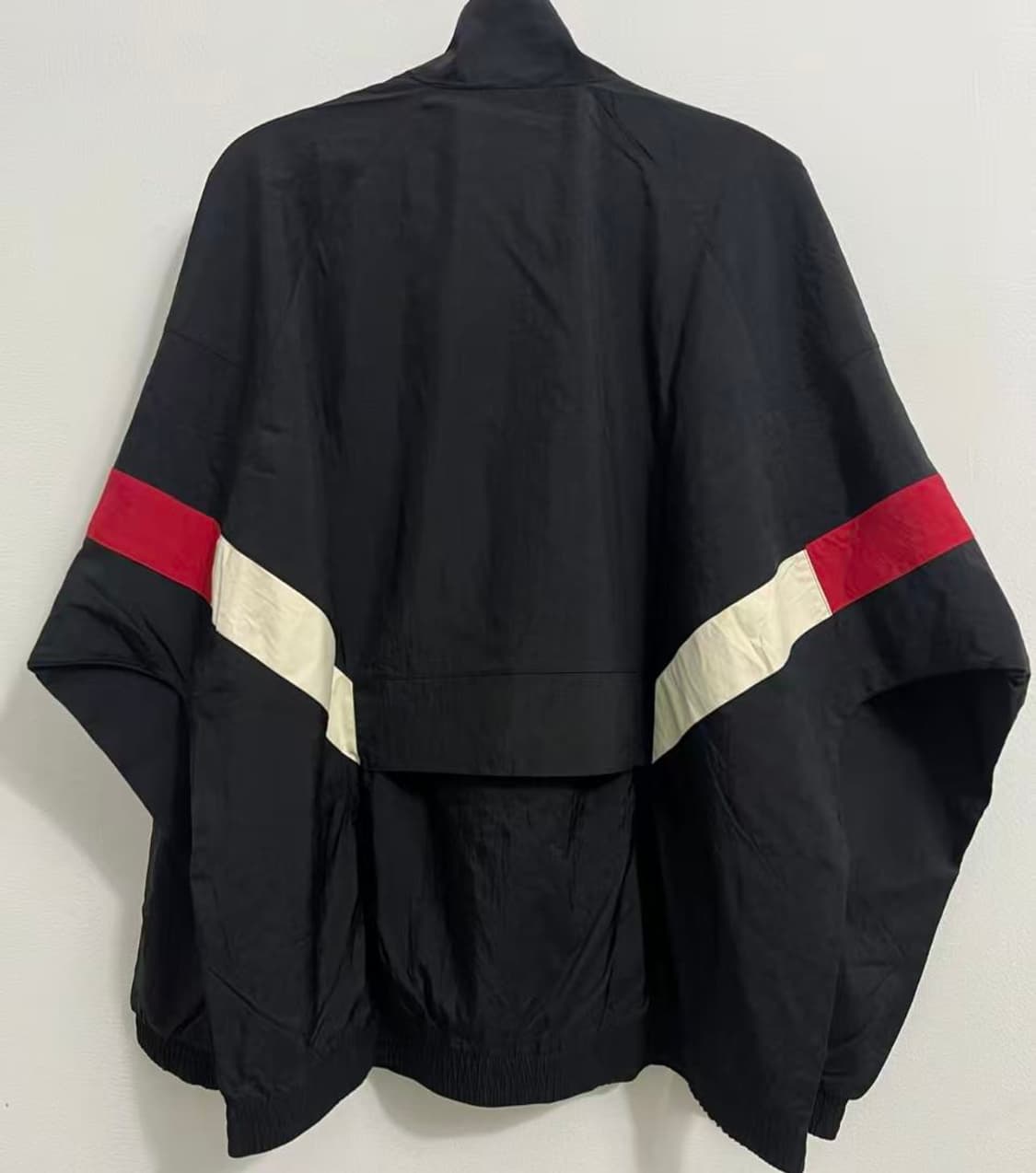 아디다스 맨체스터 유나이티드 오리지널스 트랙탑 블랙 레드 xl 상품이미지2