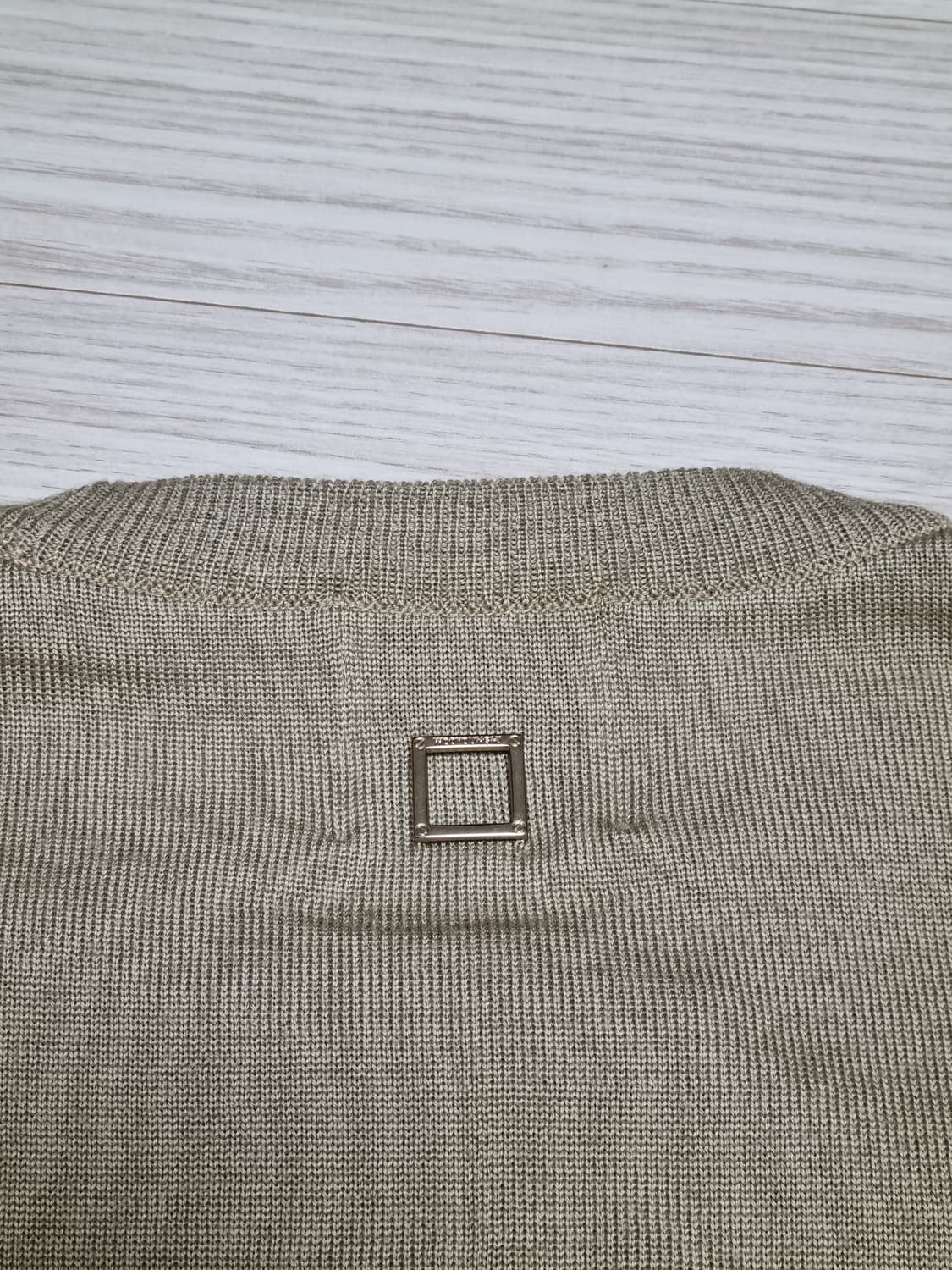 우영미 절개 니트 상품이미지4