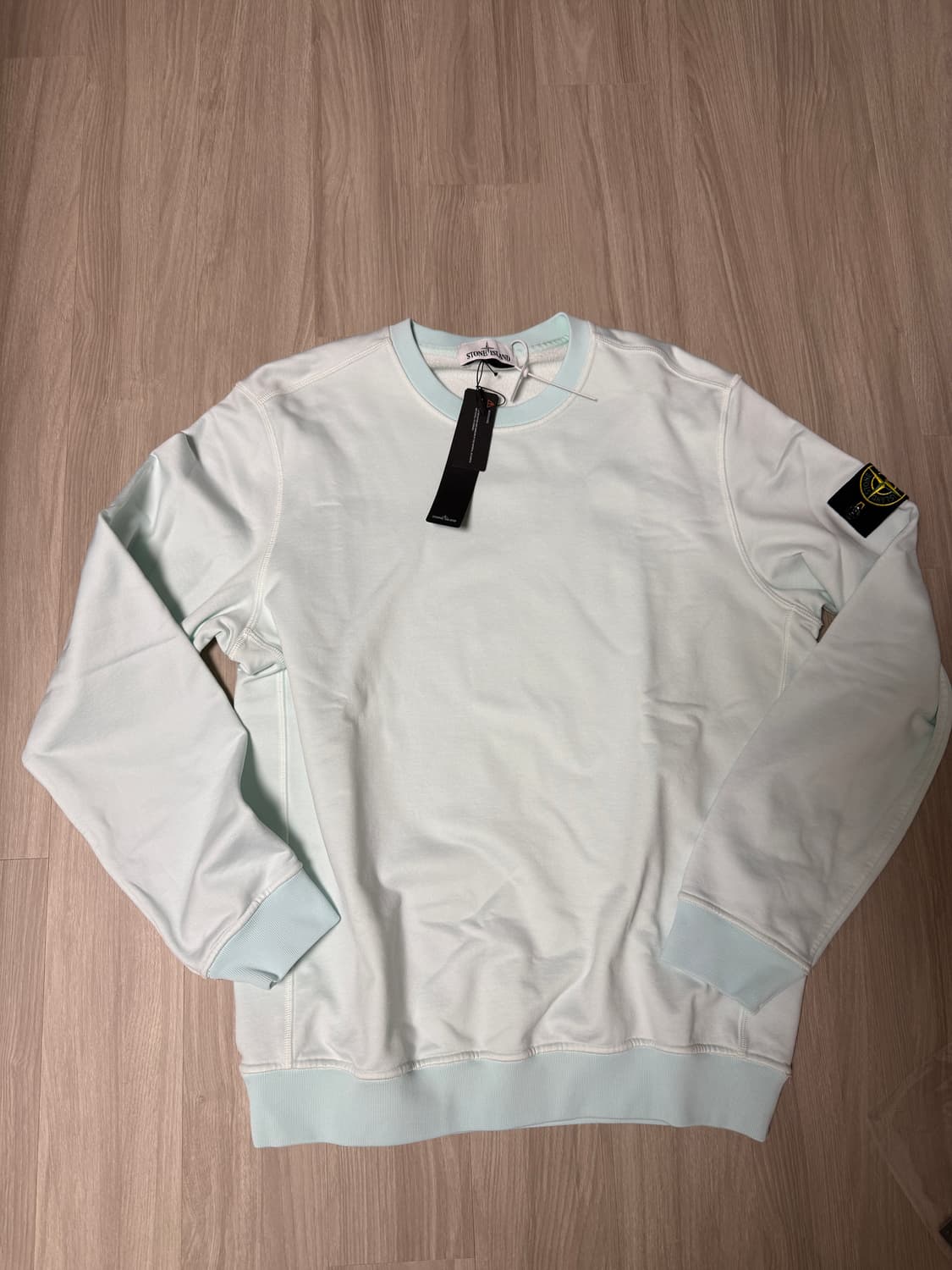 새상품 스톤아일랜드 맨투맨 라이트 민트 상품이미지1