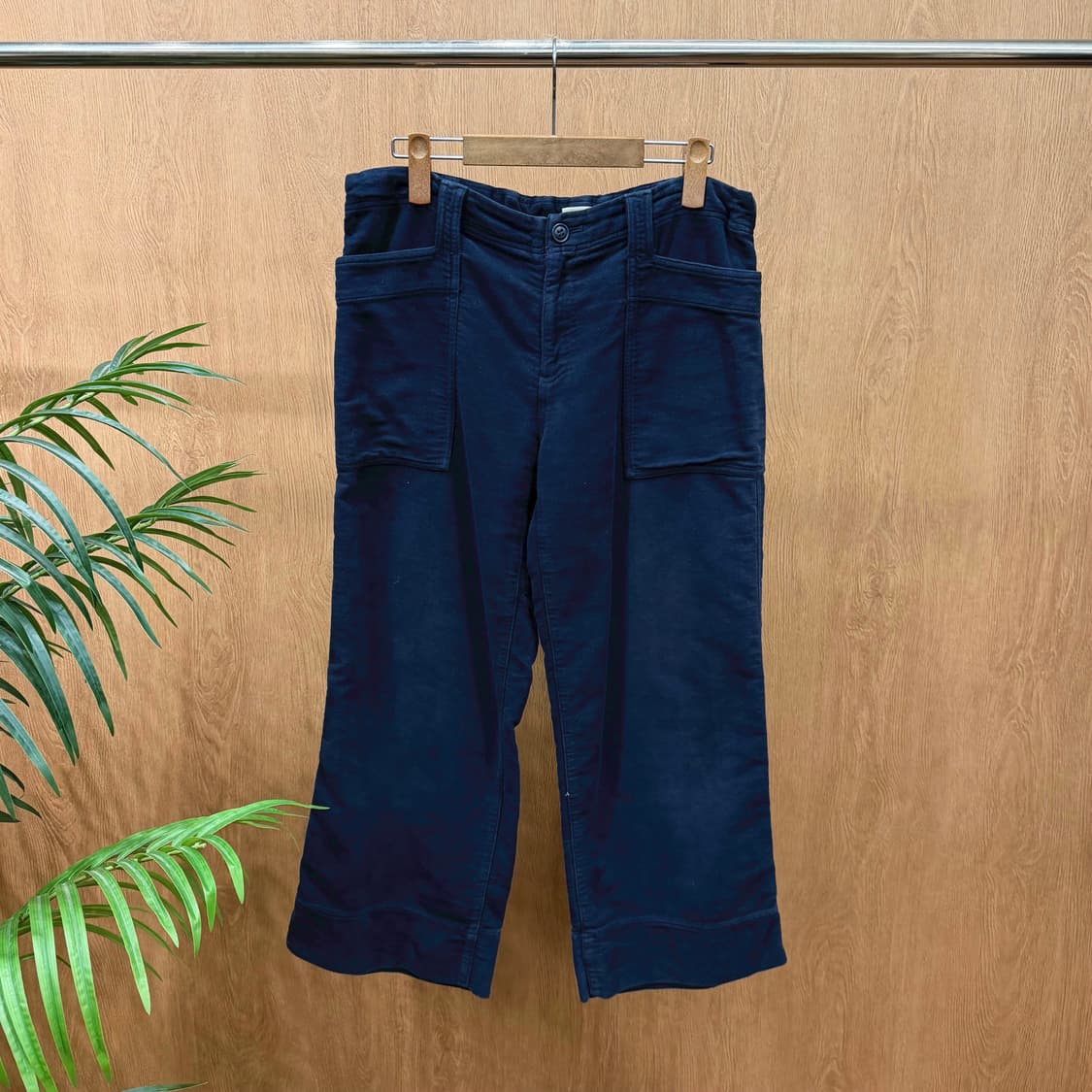 이세이미야케 플랜테이션 코튼 팬츠 빅 패치 포켓 디테일 와이드핏 네이비 상품이미지1