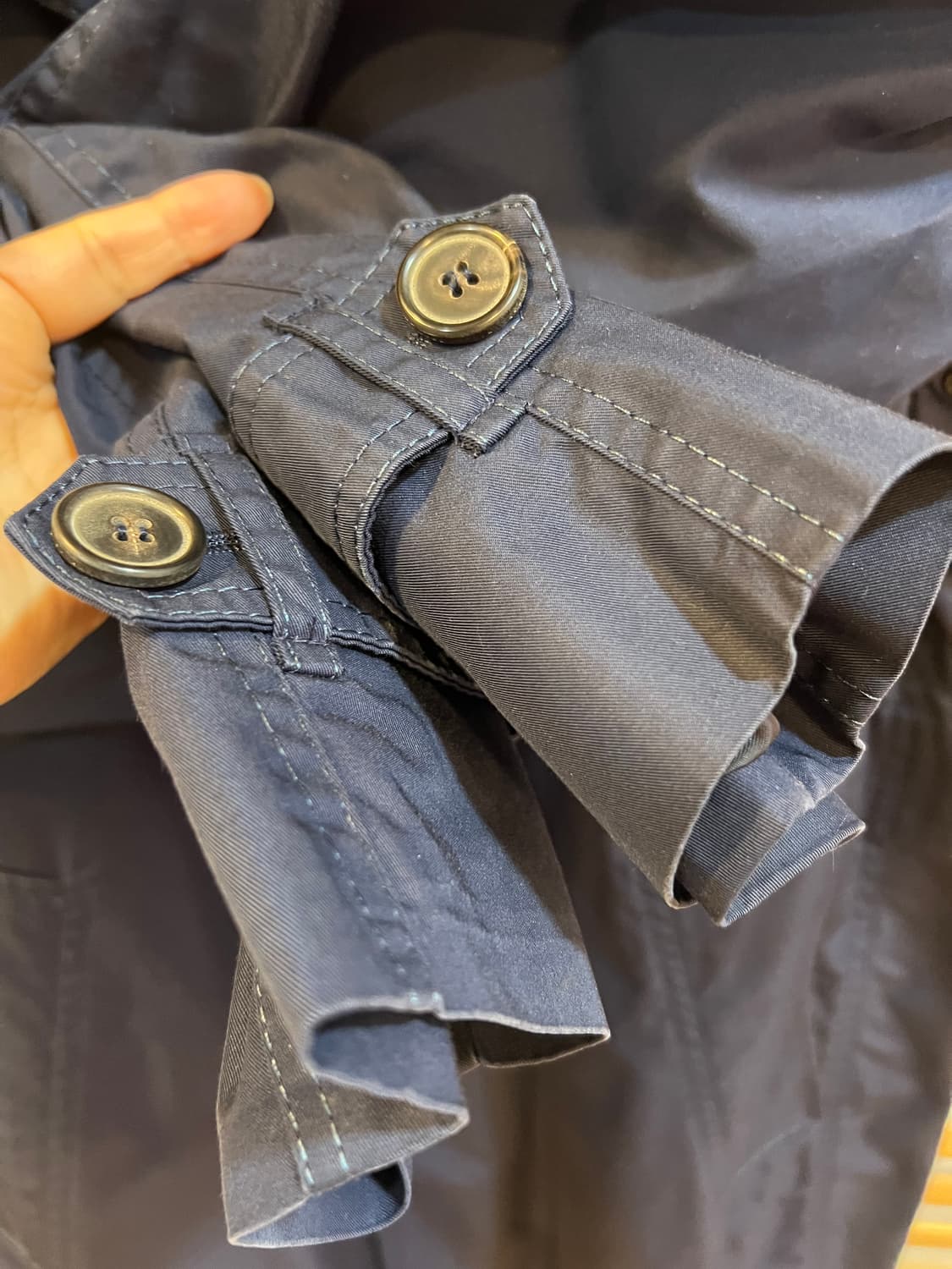 타임옴므 남성 네이비 개버딘더블 트렌치코트
 상품이미지8