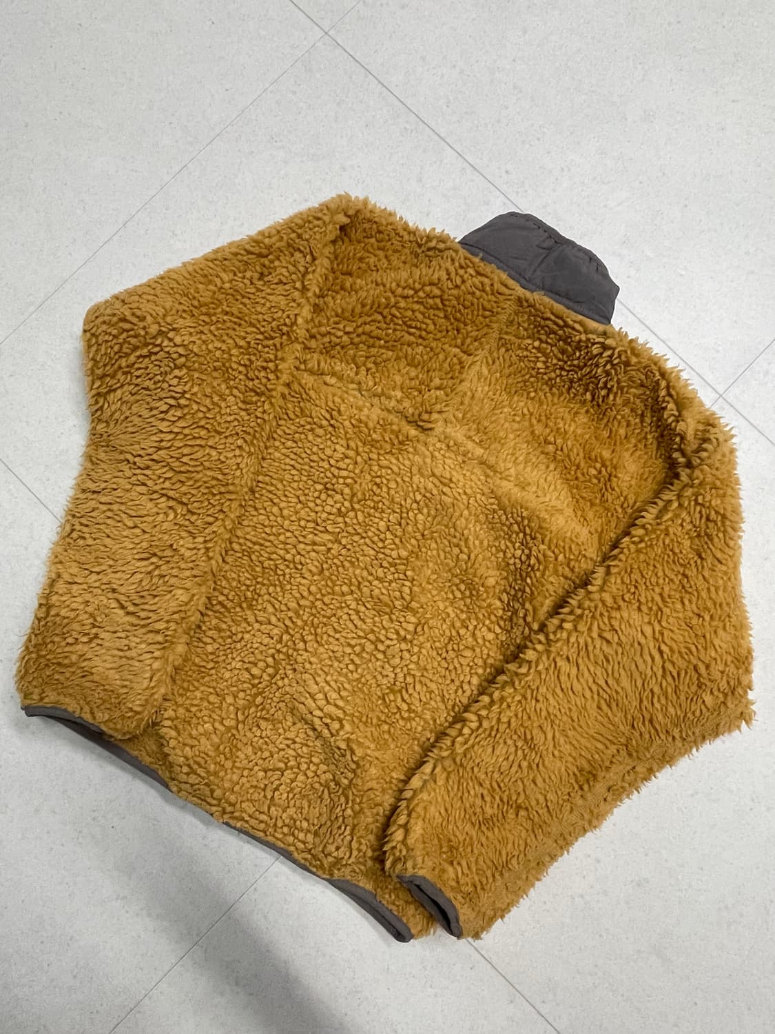 [S] 파타고니아 빈티지 딥파일 데킬라 골드 상품이미지2