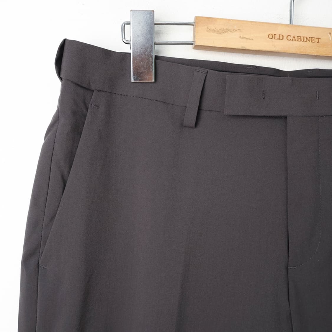 32/새상품 무신사 쿨탠다드 테이퍼드 히든밴딩 크롭 슬랙스 상품이미지3