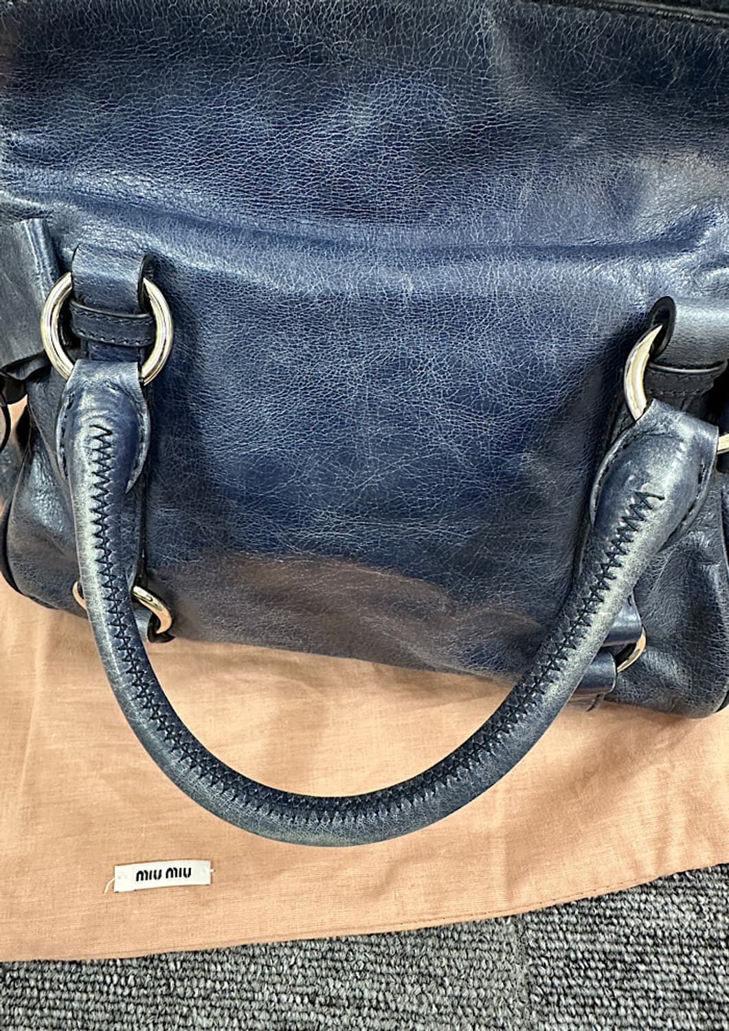 미우미우 사첼백  상품이미지4