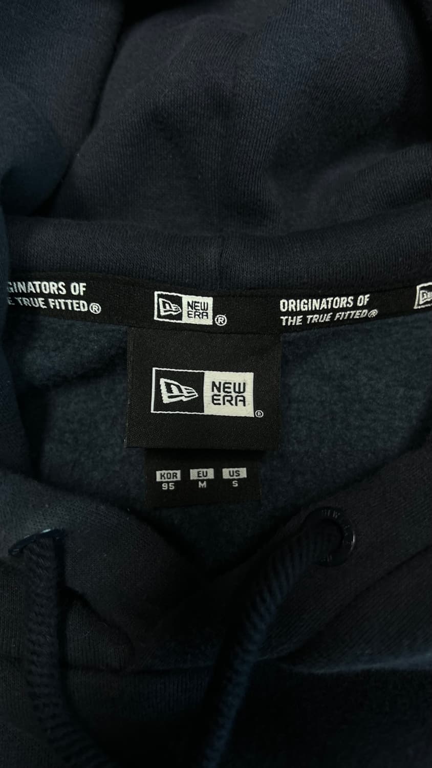 뉴에라 스누피 후드티 상품이미지3