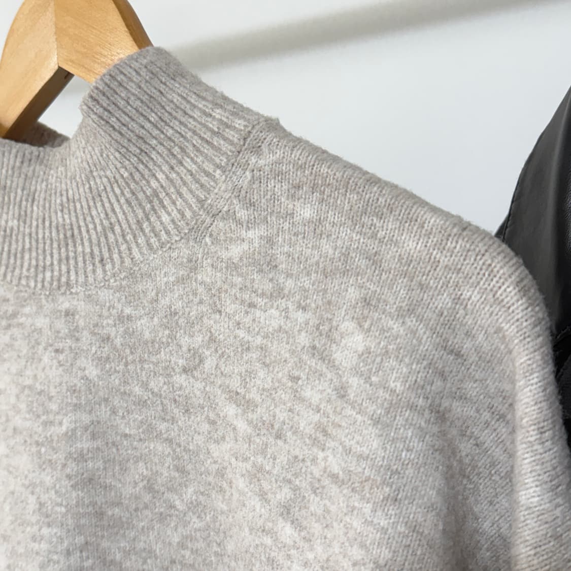 [S] 앤아더스토리즈 모크넥 니트 상품이미지5
