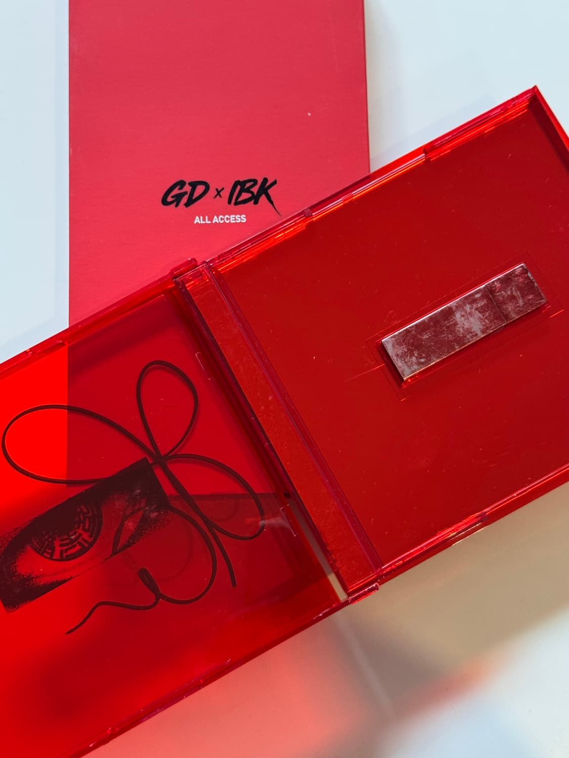 지드래곤 모태 친필 싸인 앨범 및 GD카드 모형 상품이미지2