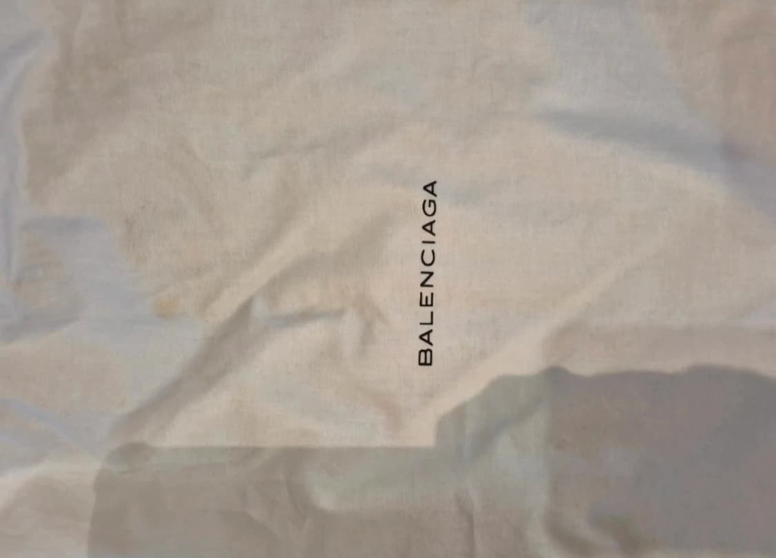 발렌시아가 모터백 시티백 블랙 상품이미지10