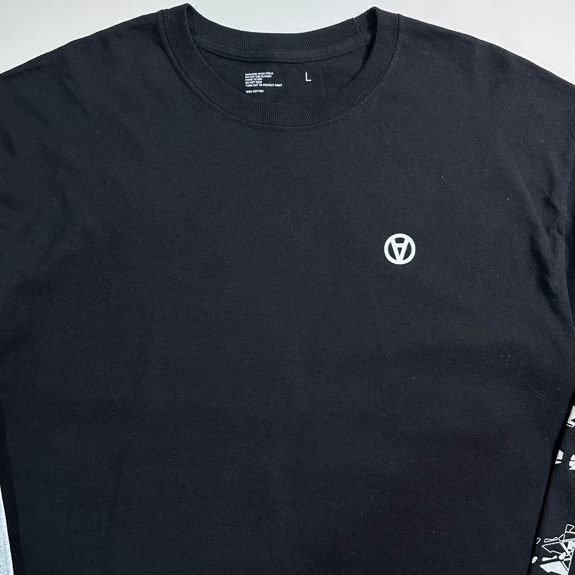 아크로님x코에보 블랙 롱 슬리브   상품이미지2