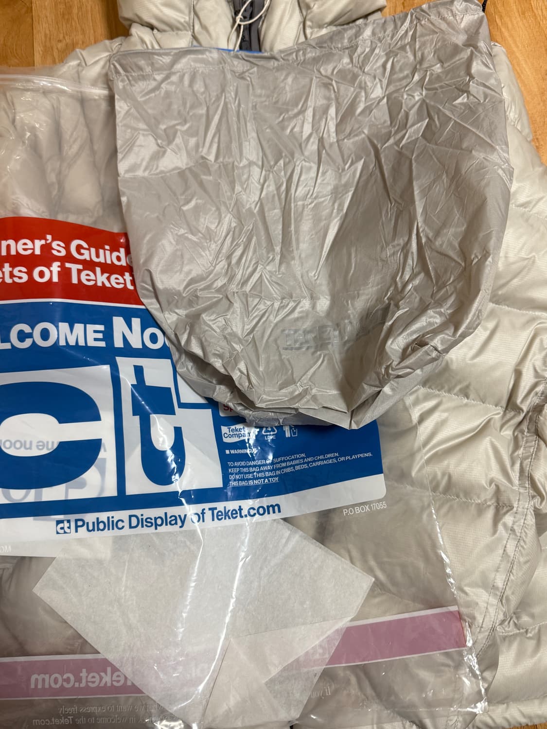 테켓 경량 패딩 새상품 M 상품이미지3