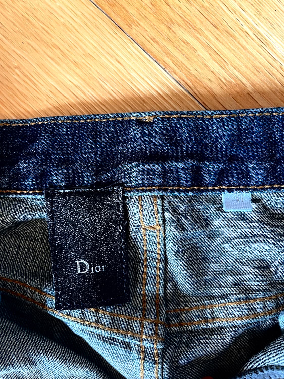 디올 옴므 11fw 더티 오일 워싱 진 상품이미지4