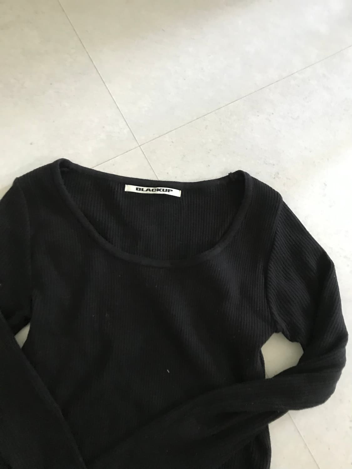 블랙업 니트 판매 상품이미지1