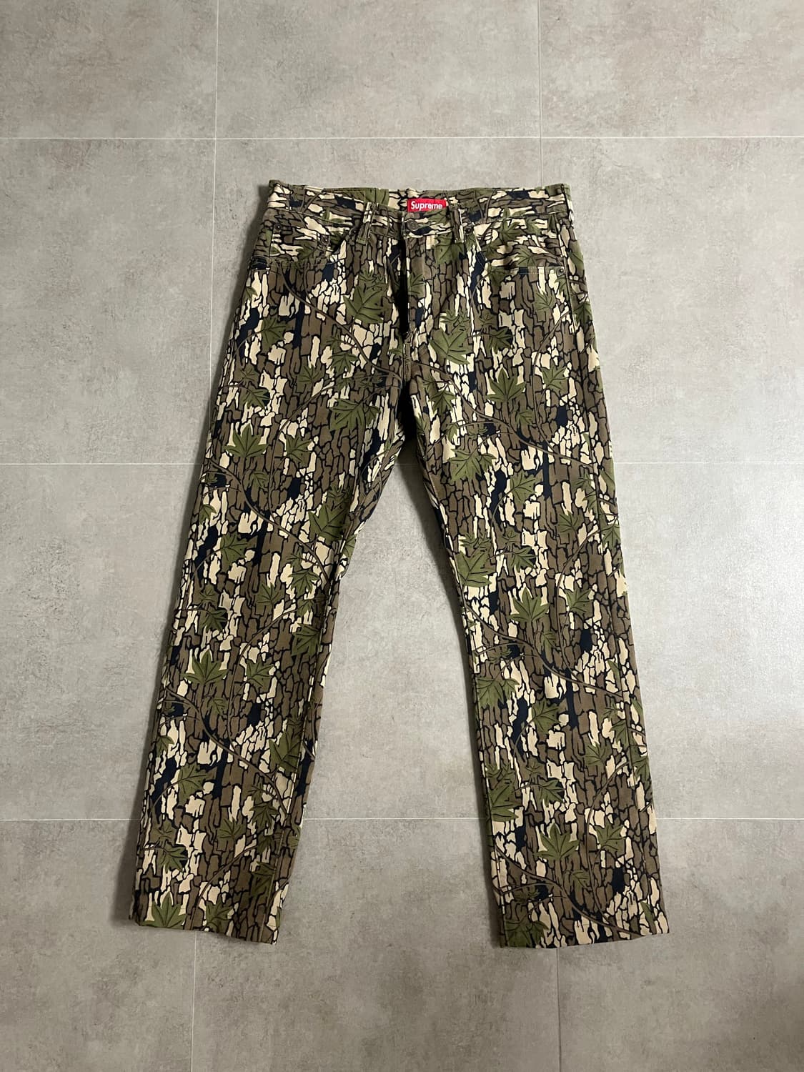 슈프림 리바이스 리얼트리 팬츠 상품이미지1