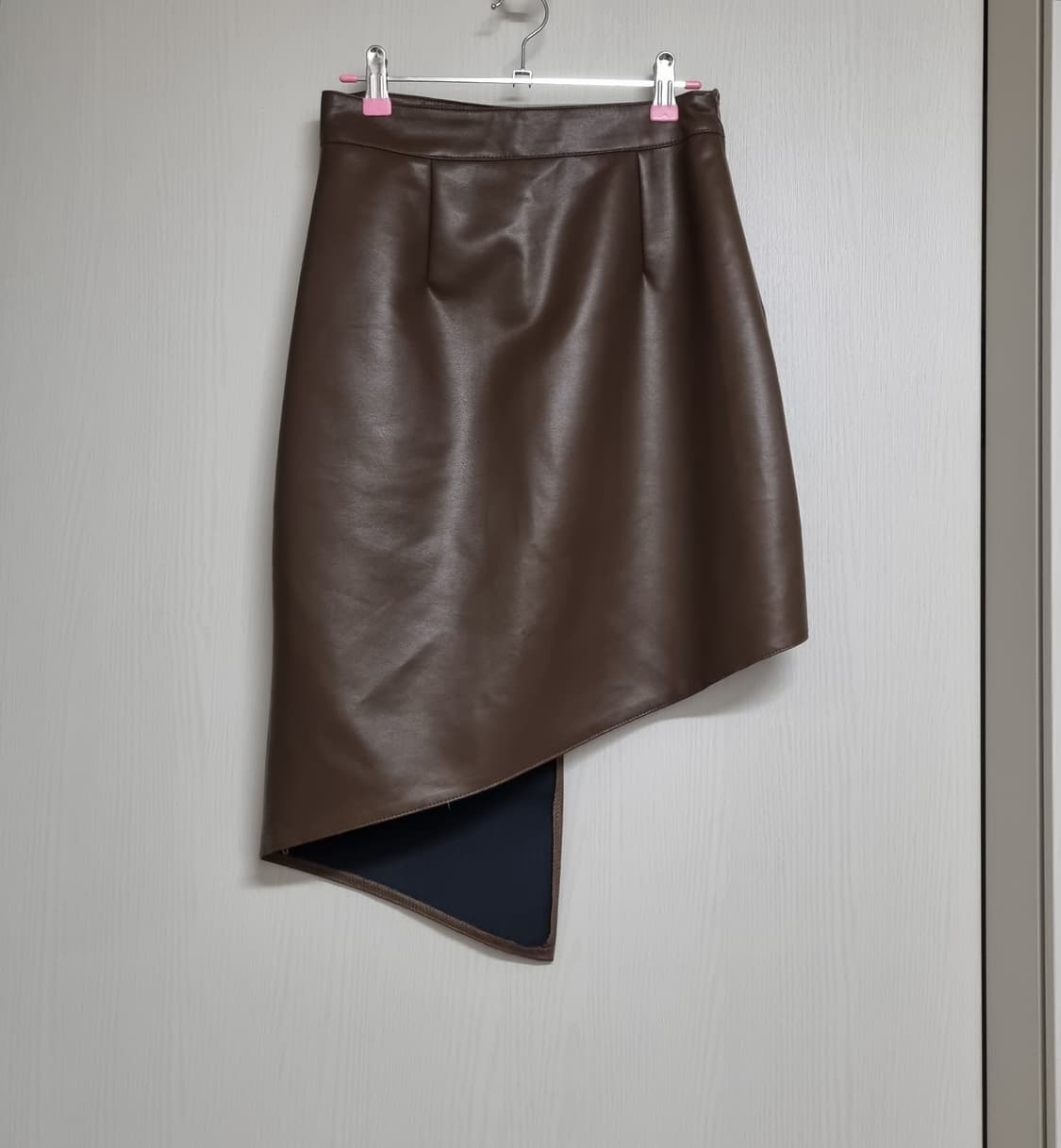 레더 언발란스 스커트(M) 상품이미지5