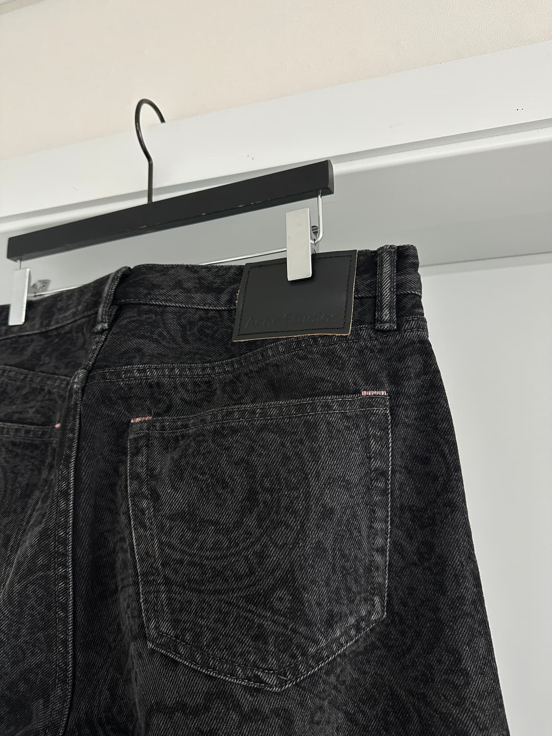 아크네스튜디오 페이즐리 흑청 데님 31 상품이미지7