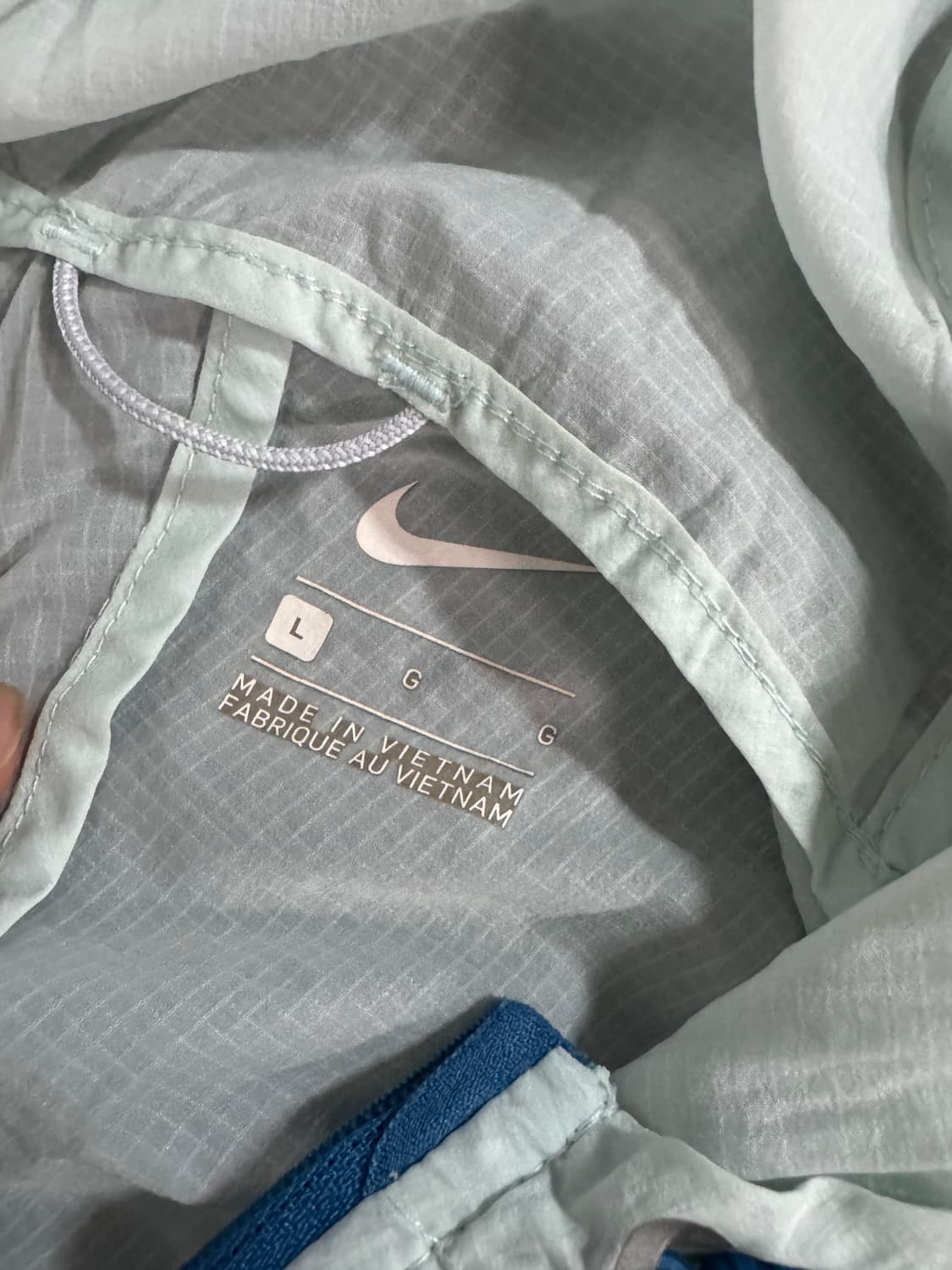 여성 나이키 러닝 가벼운 후드 바람막이 상품이미지3