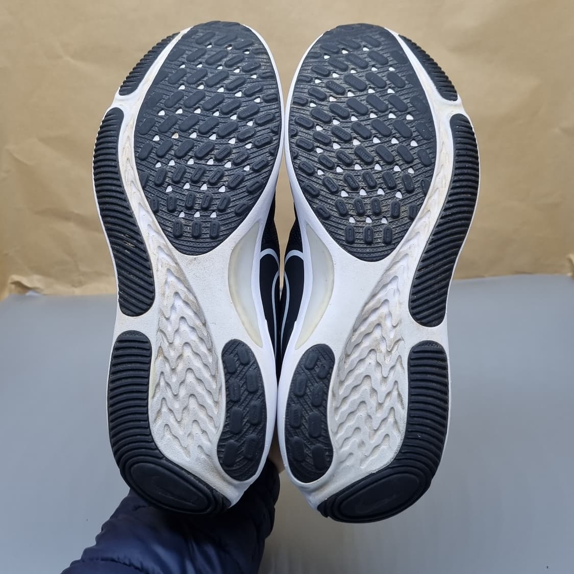 나이키 리액트 마일러 여성운동화235  상품이미지3