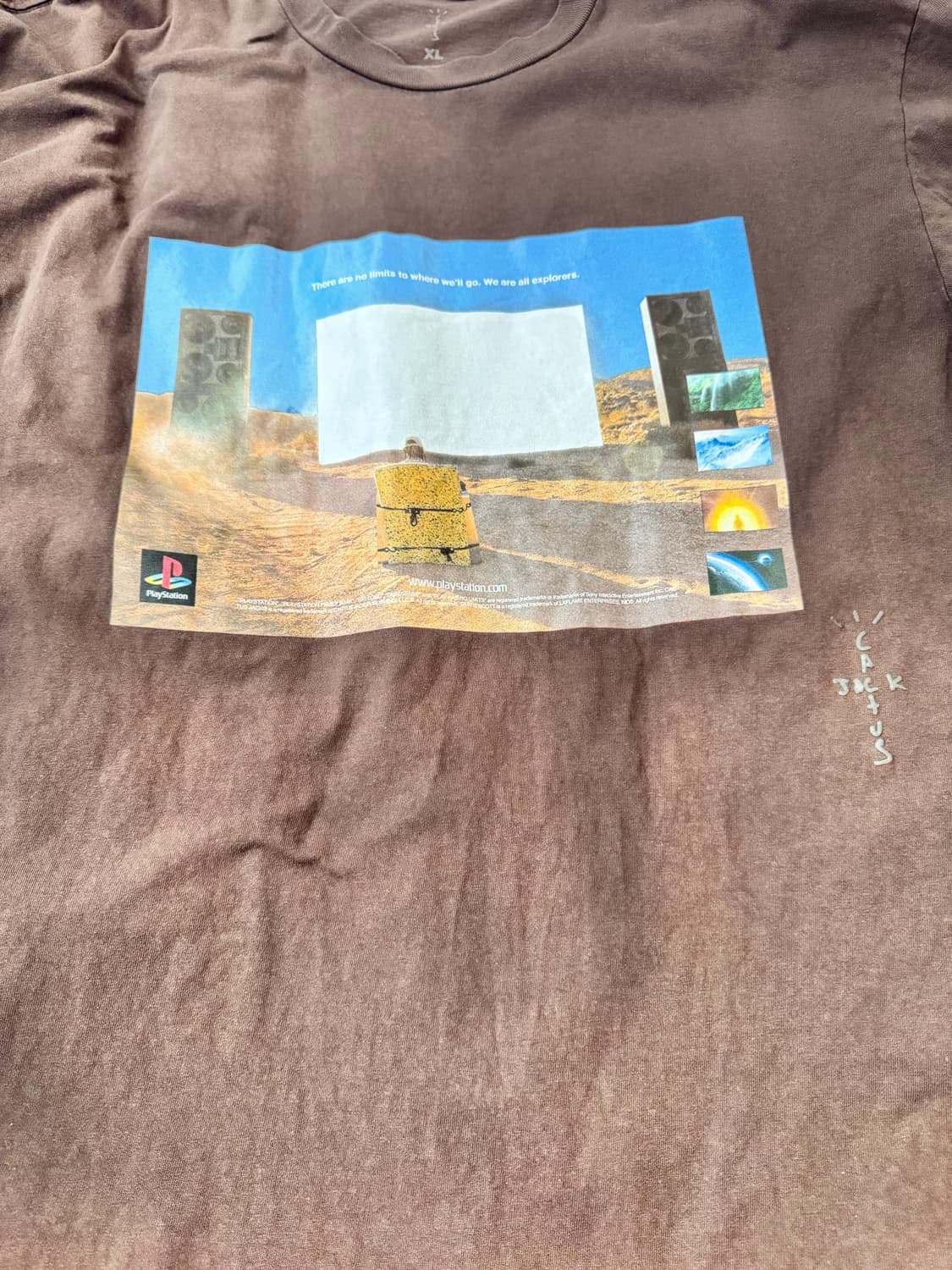 스캇 플레이스테이션 머천 반팔 xl 판매합니다 상품이미지3