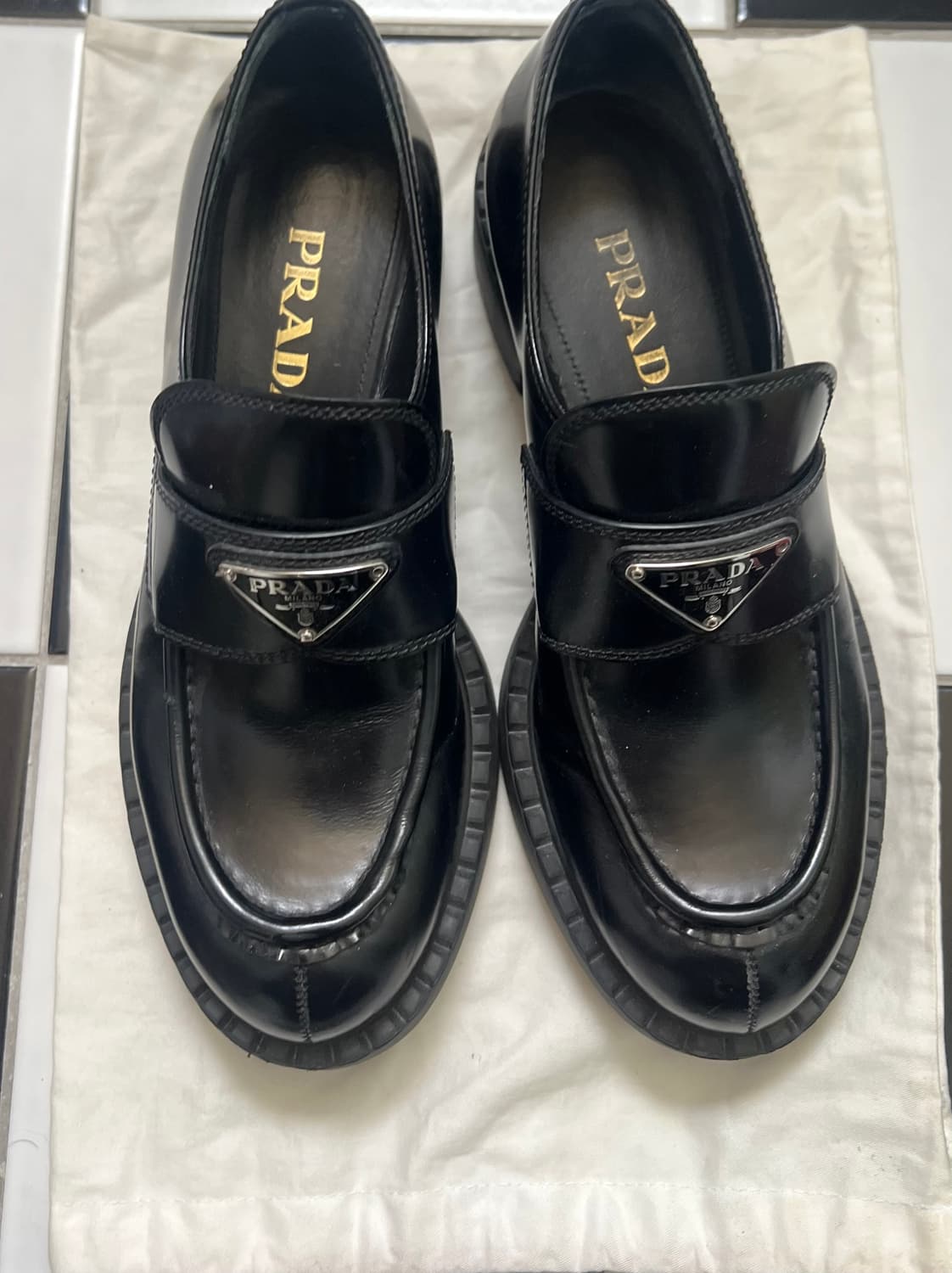 프라다 브러시드 로퍼 235사이즈 (6.5) 상품이미지1