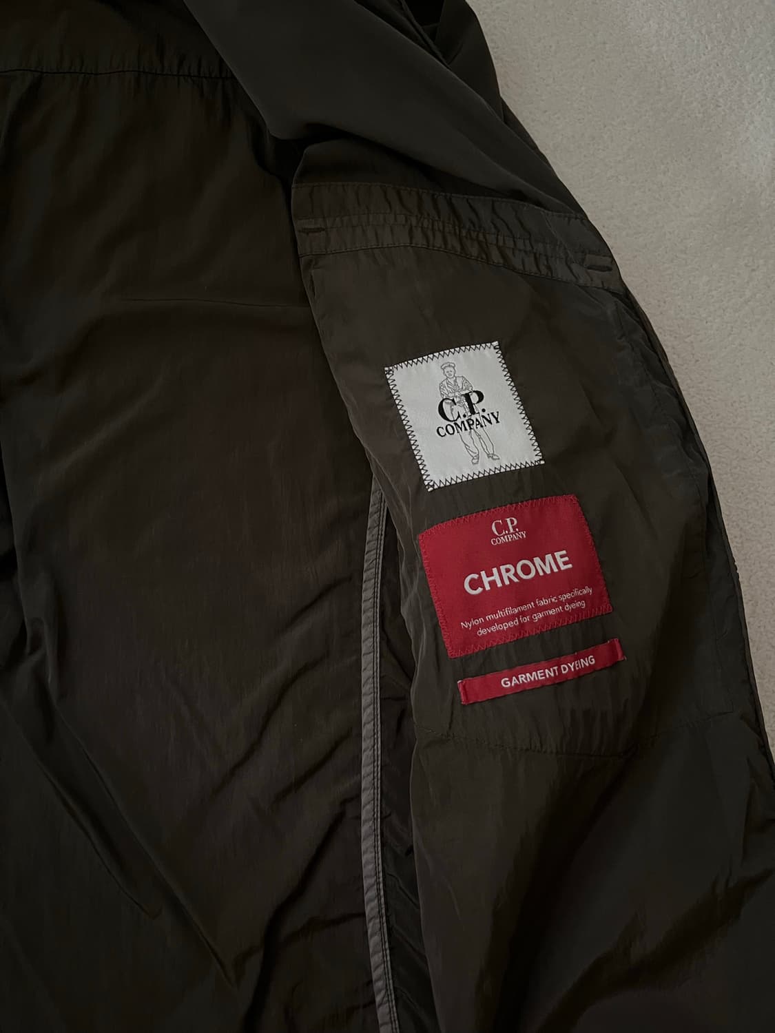 cp 컴퍼니 크롬 렌즈 오버 셔츠 자켓 (바람막이) 카키 L 상품이미지2