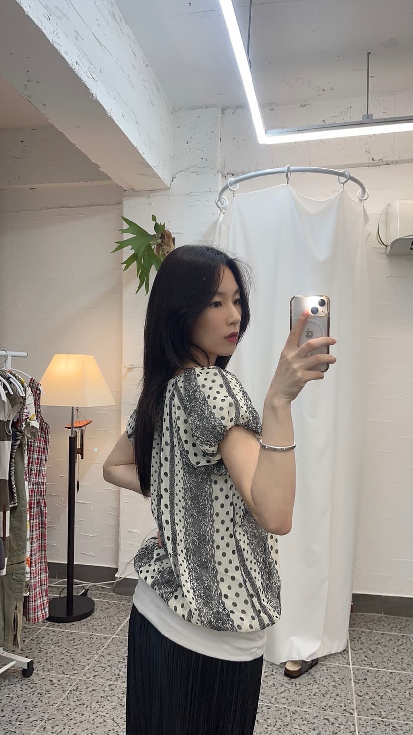 도트 포인트 그레이 블라우스 상품이미지1