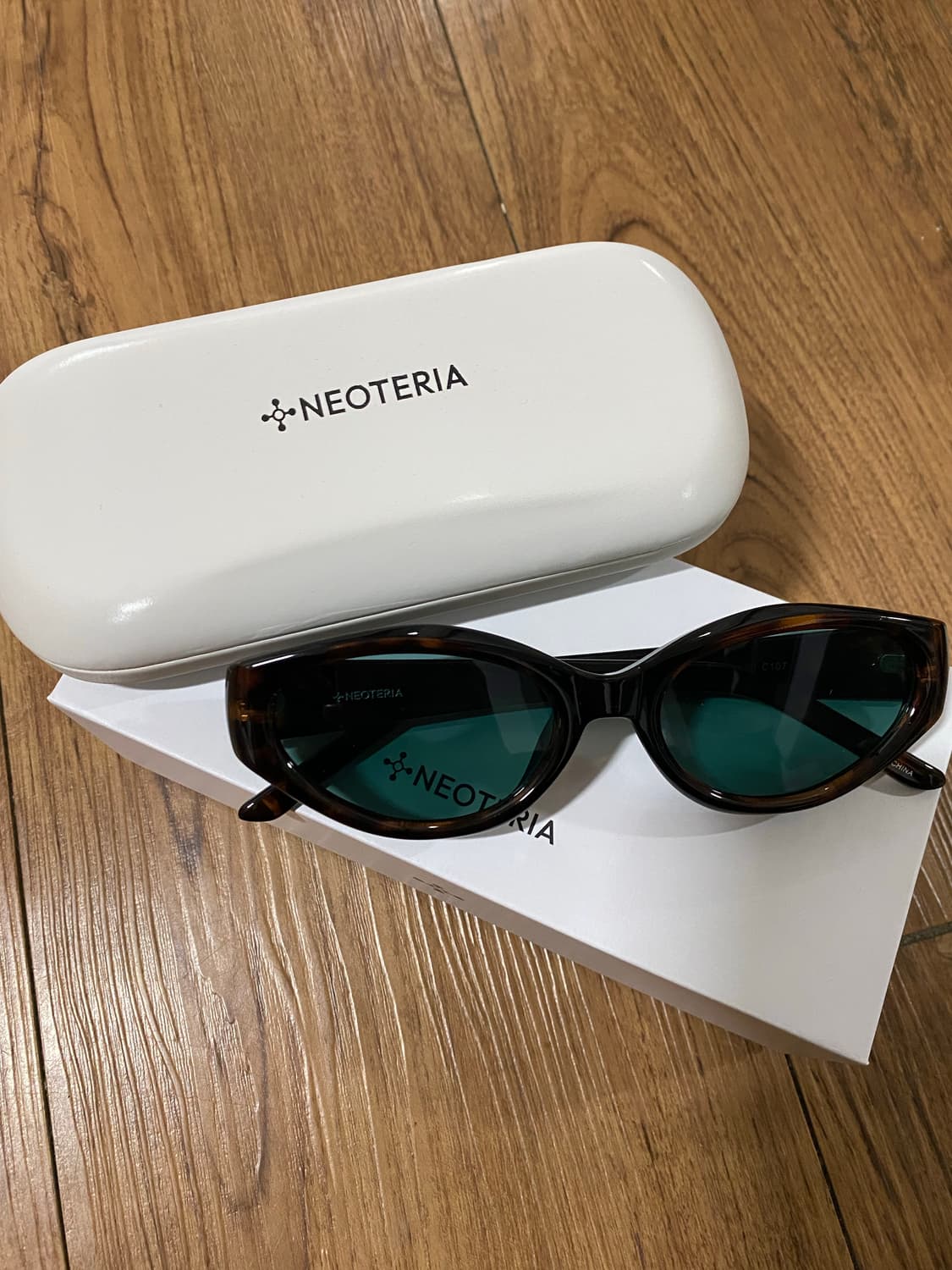 네오테리아 선글라스(레오파드) 상품이미지1