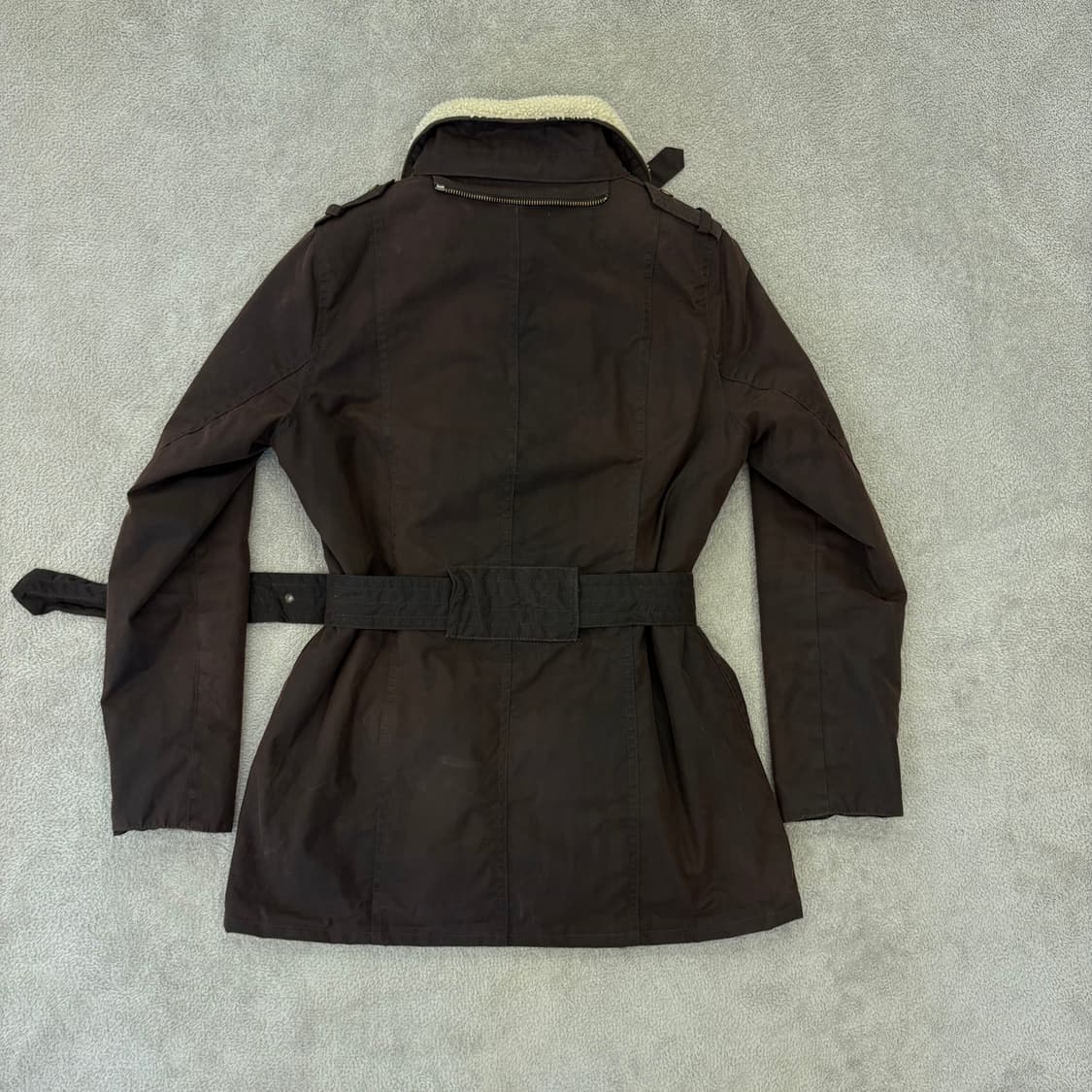 바버 폴라퀼트 벨티드 자켓 상품이미지8