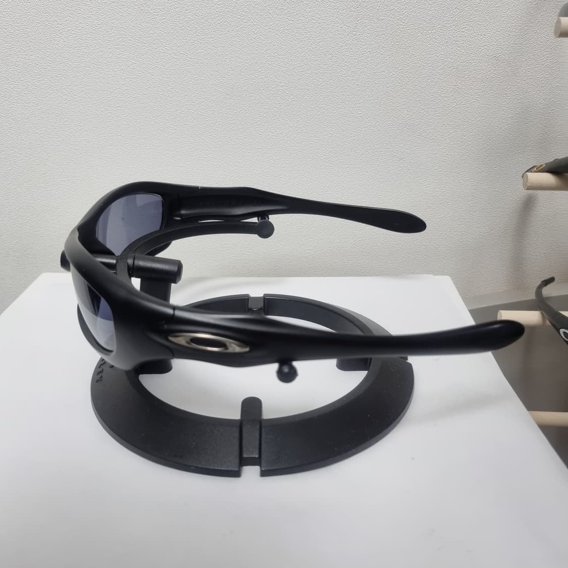 오클리 몬스터독 매트블랙  상품이미지3