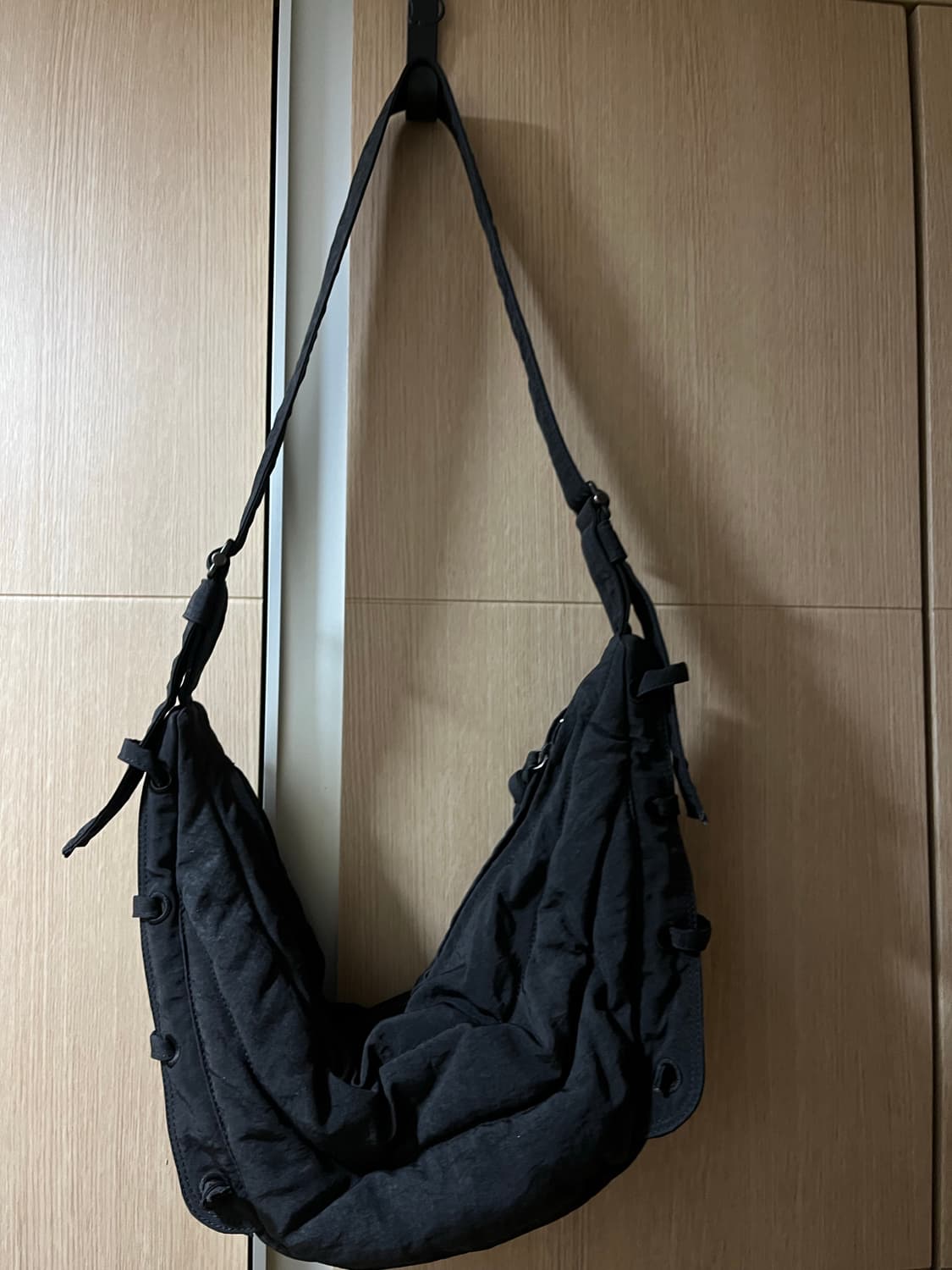 르메르 게임백 스몰 다크초코 팝니다 상품이미지4