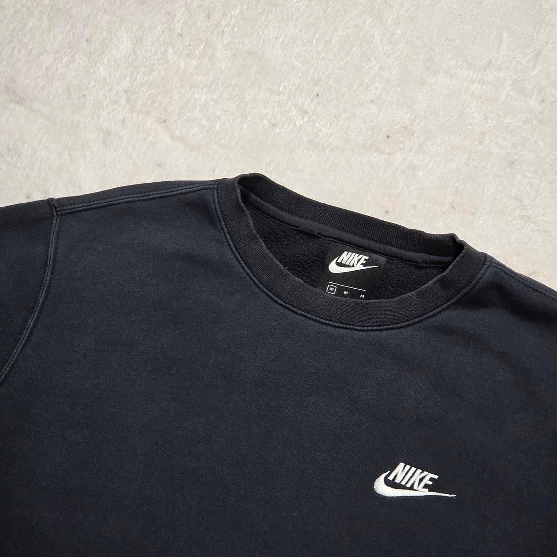 나이키 블랙 스우시 맨투맨 상품이미지2