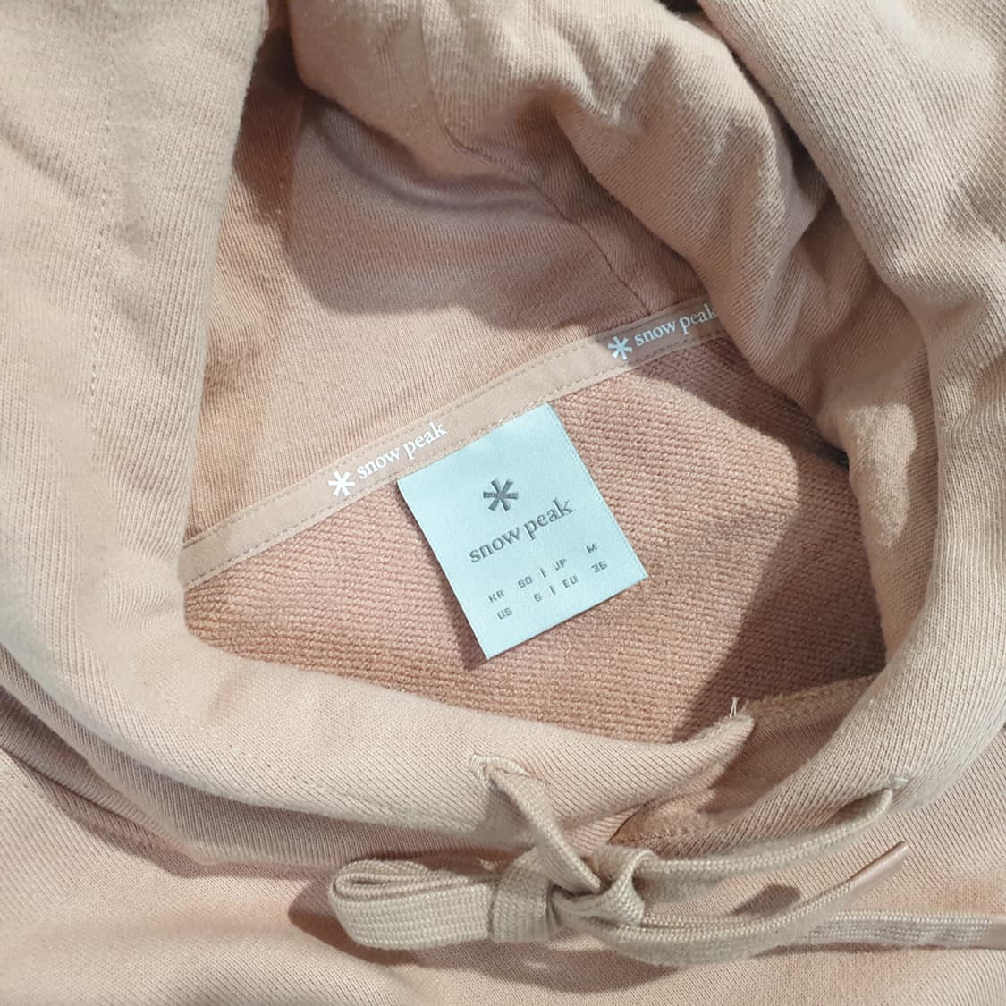 스노우피크 여성 레터링 세미크롭 후드 티셔츠 90 상품이미지3